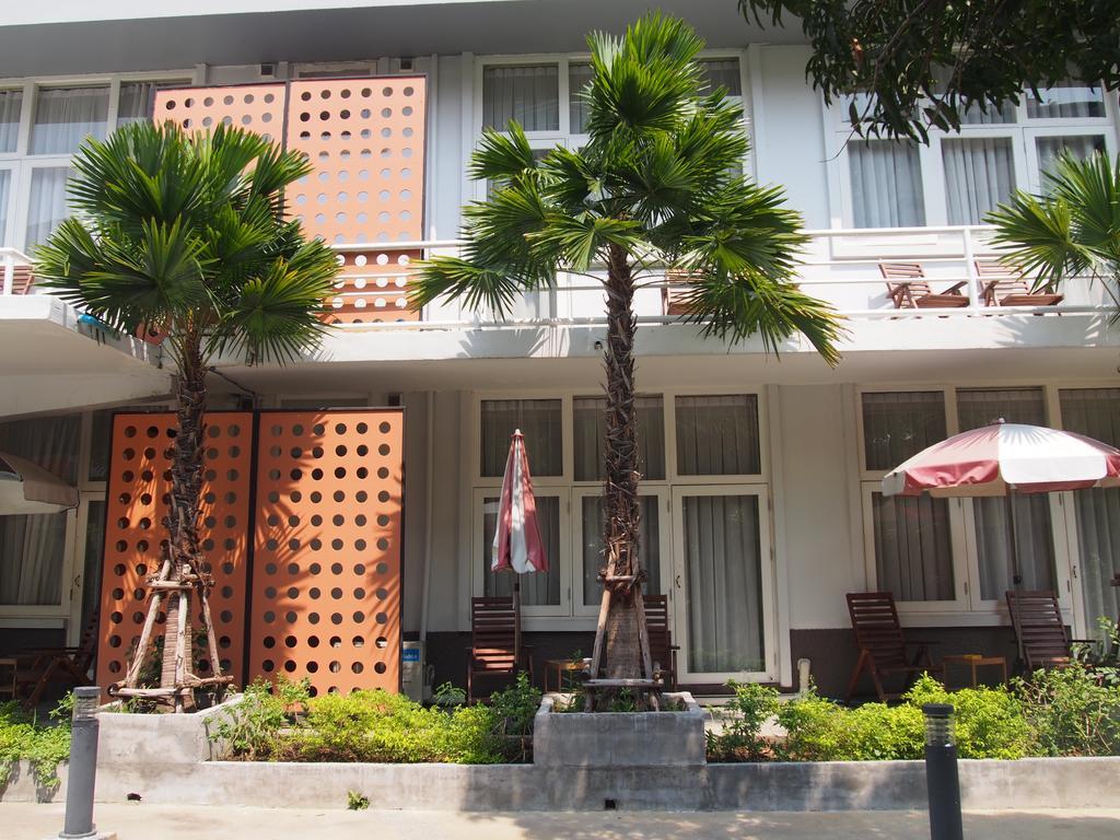 Hotel Retroasis Bangkok Exterior foto